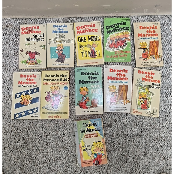 Lot of 11 Vintage 60s Dennis The Menace Hank Ketcham Paperback Comic Strip Books - Picture 1 of 7